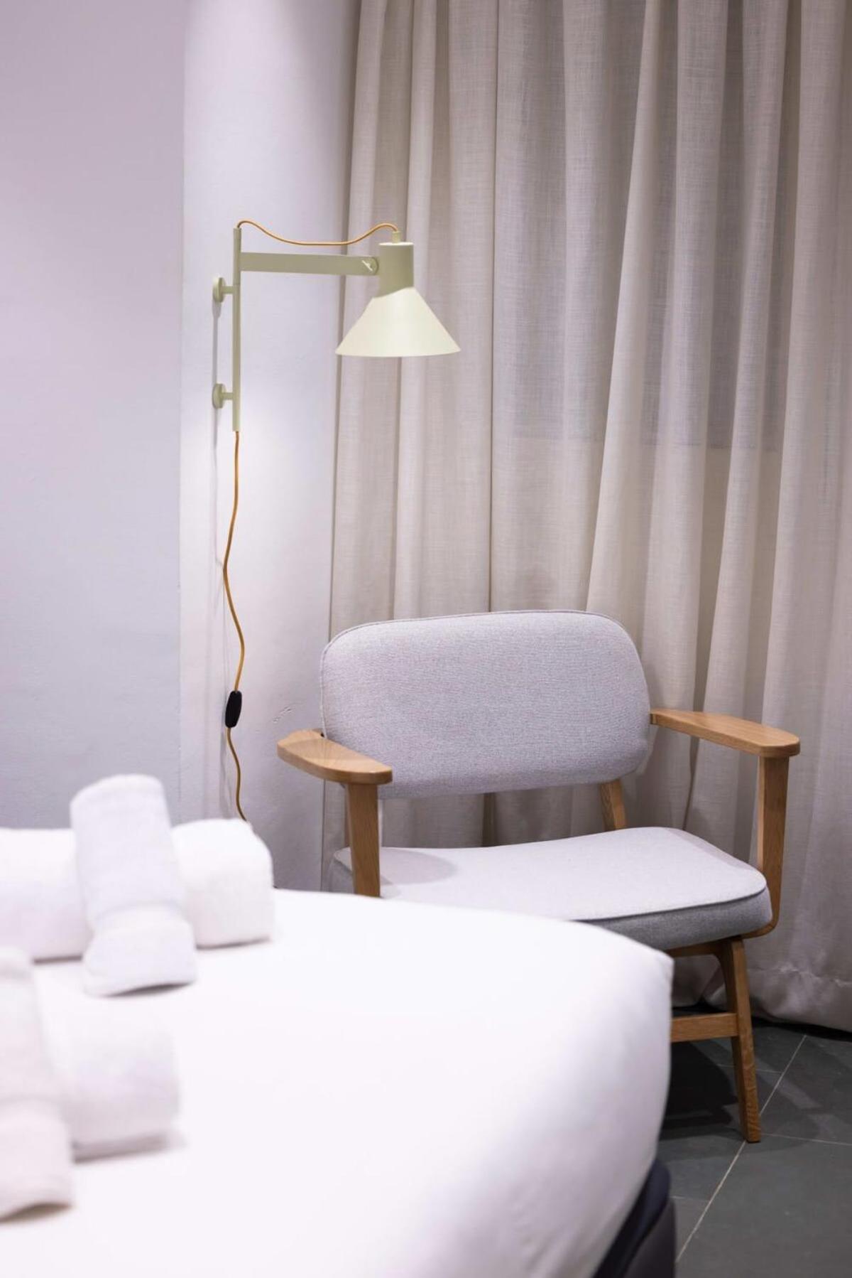 Ampersand - Bright 2-bedroom Barcellona